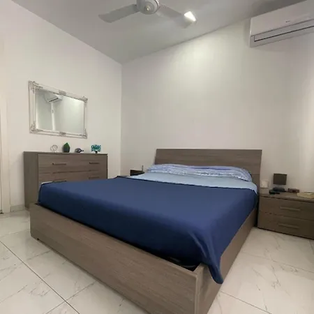 Sapore Di Mare Apartment *